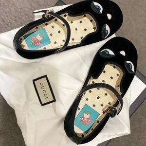 Gucci shoes, in size 24 black